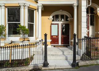 Luxury Apartment on Stuart Street